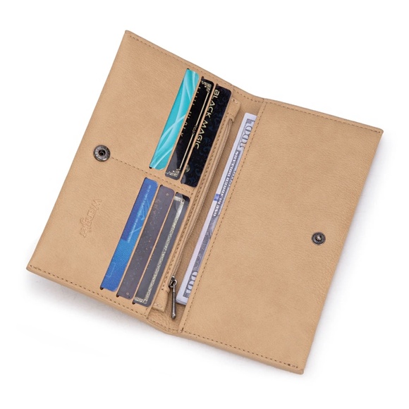 Wrangler Long Wallet with Detachable Zipper Pocket Tan - Picture 4 of 4